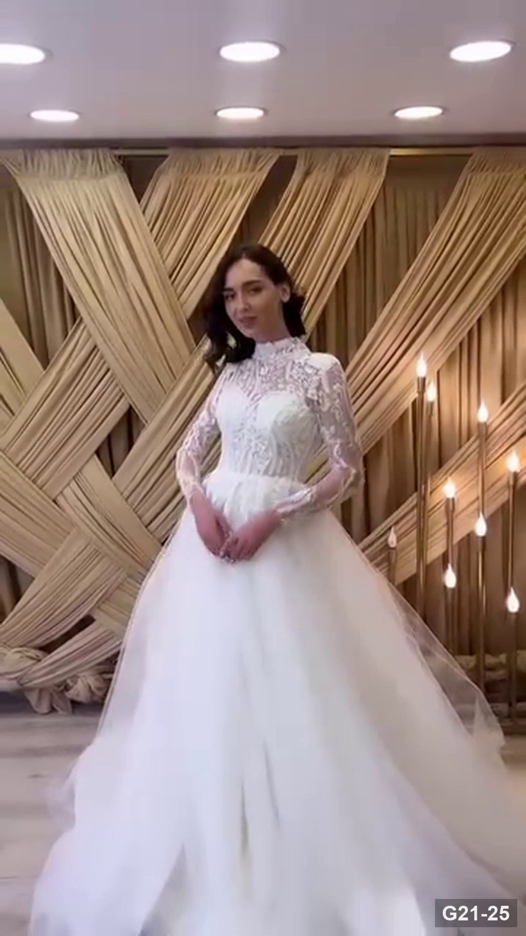 G21-025 عاجي فستان منفوش فستان زفاف Main Clean Frame